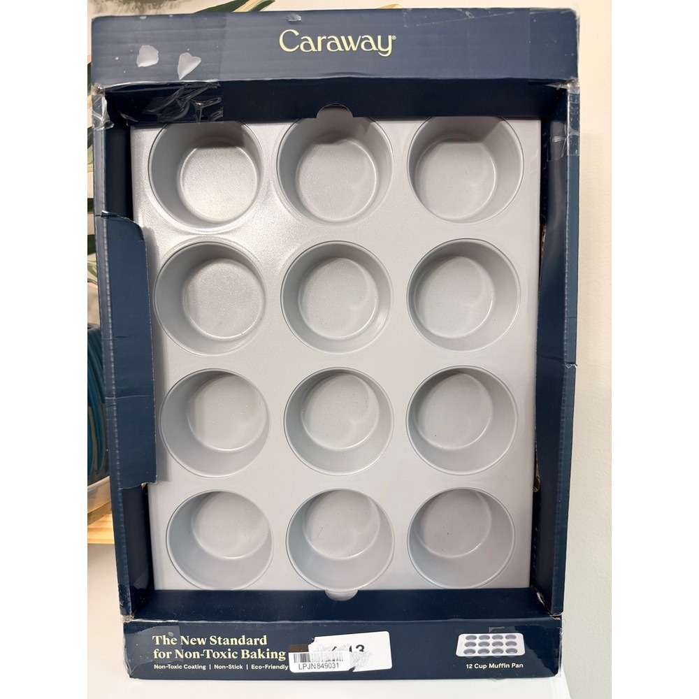 Caraway 12 Cup Muffin Pan Kitchen 12-Cup Gray Navy Non-Toxic Ceramic NWT